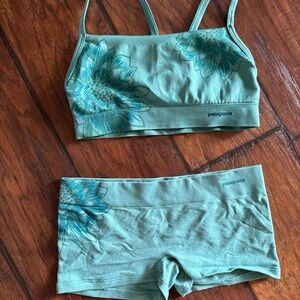 Patagonia Teal Activewear Set